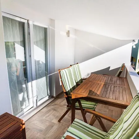 Anita Apartment